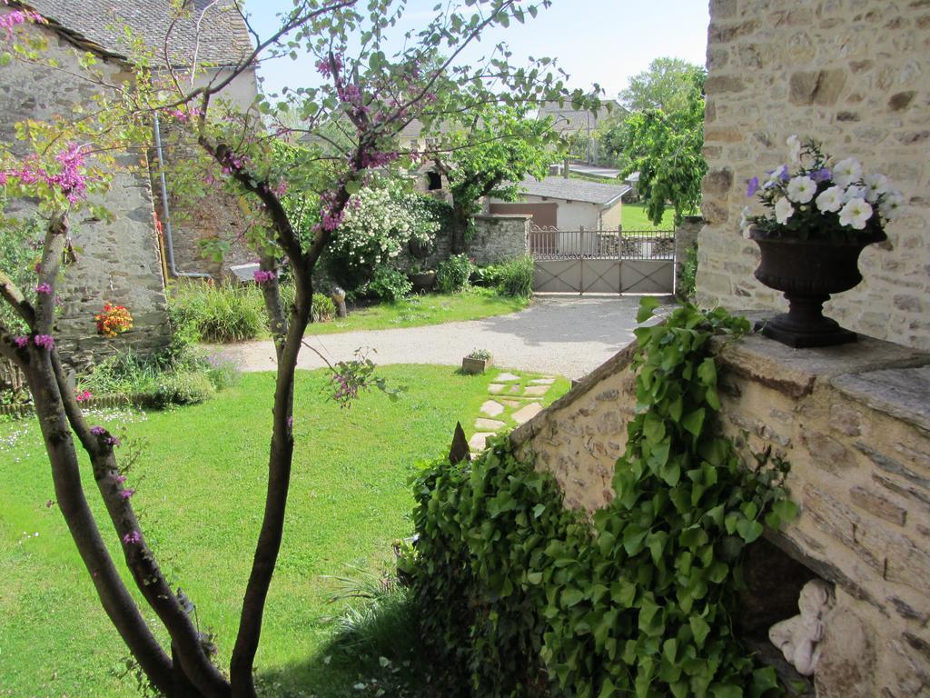 Le Couvent De Jouels Sauveterre-de-Rouergue Exterior foto
